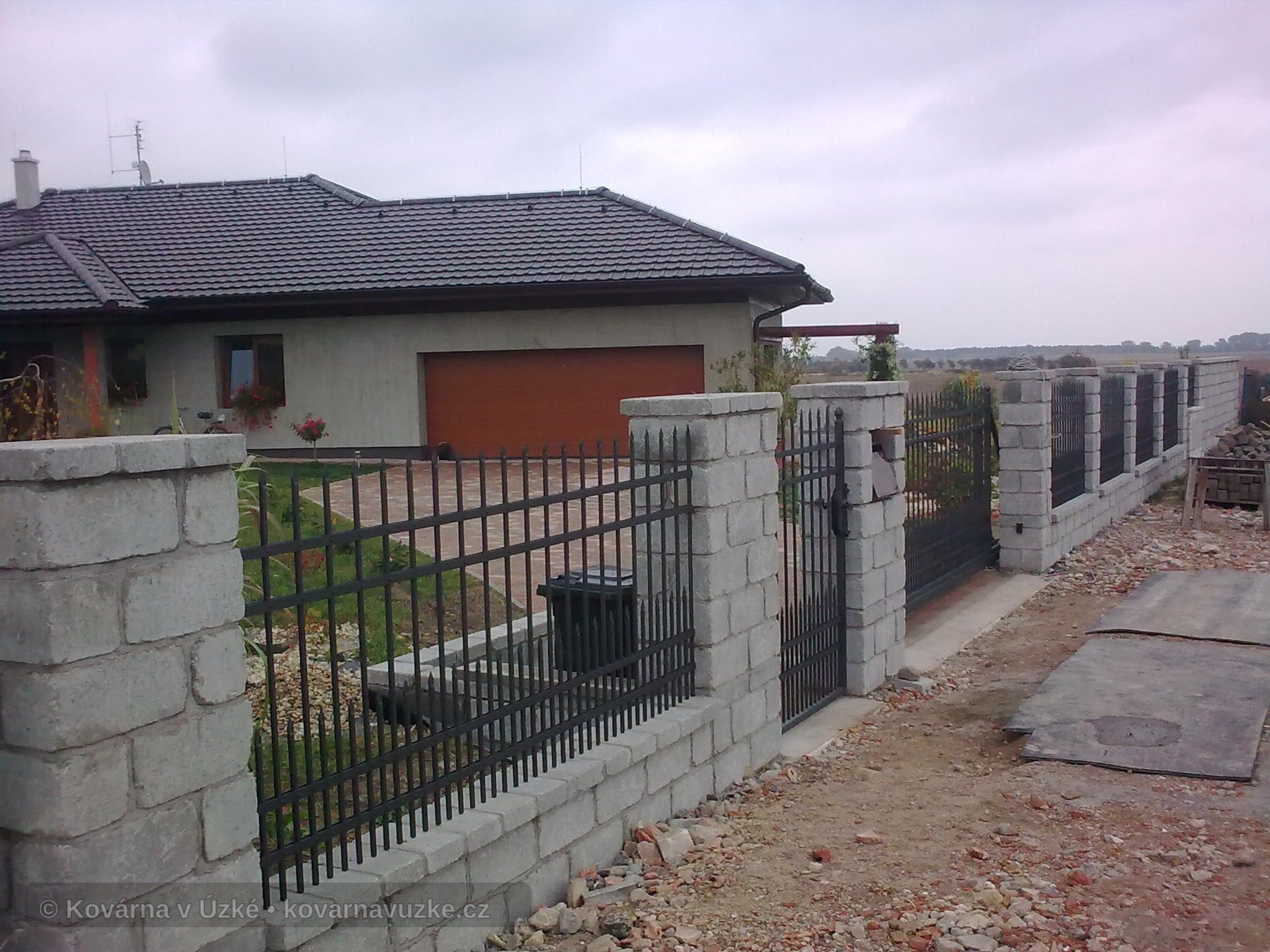 Kovaný plot